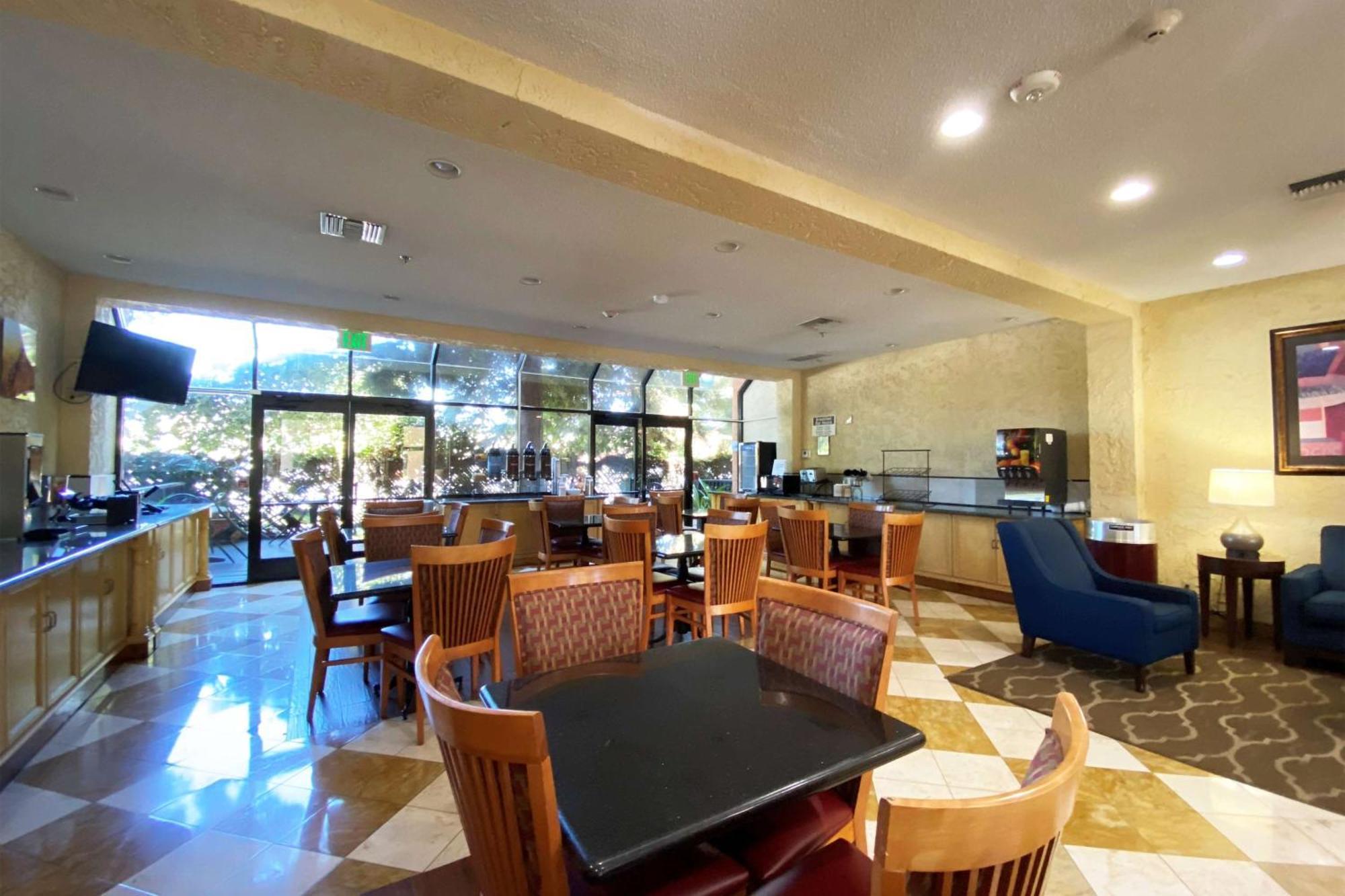 Wyndham Garden Newark Fremont Silicon Valley Exterior photo